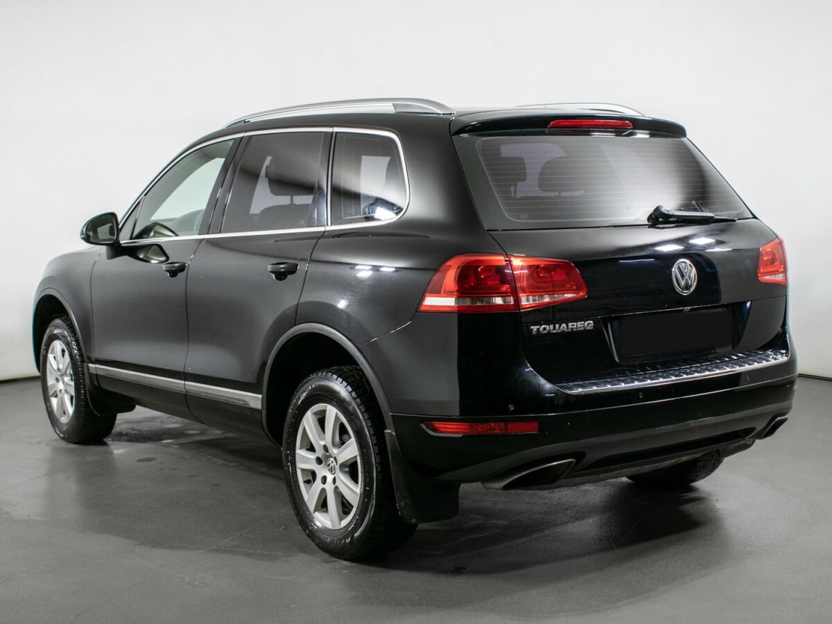Volkswagen Touareg с пробегом — 2011 год. Фото: #6
