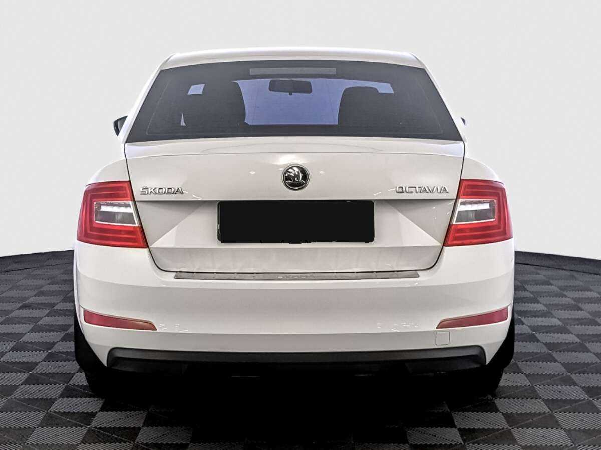 Skoda Octavia с пробегом — 2015 год. Фото: #5