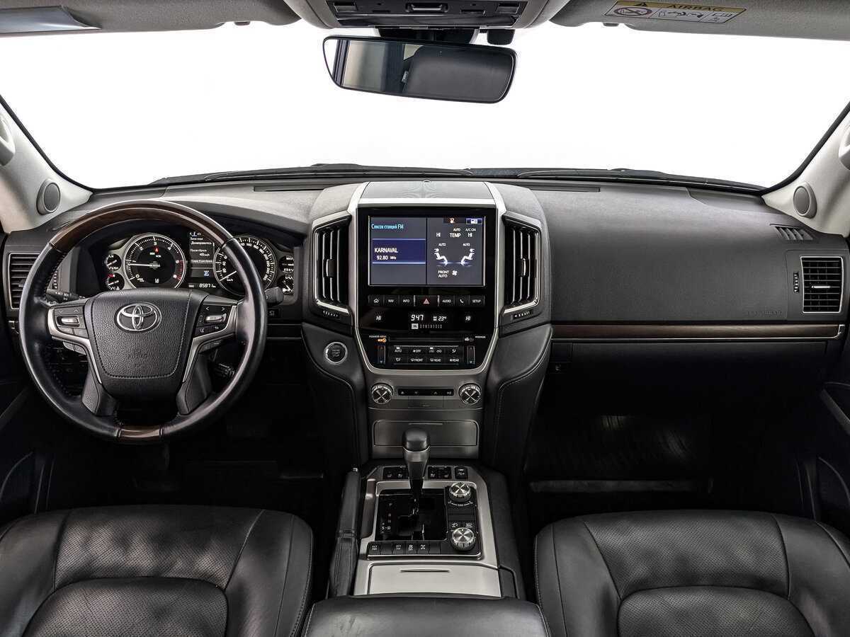 Toyota Land Cruiser с пробегом — 2019 год. Фото: #13