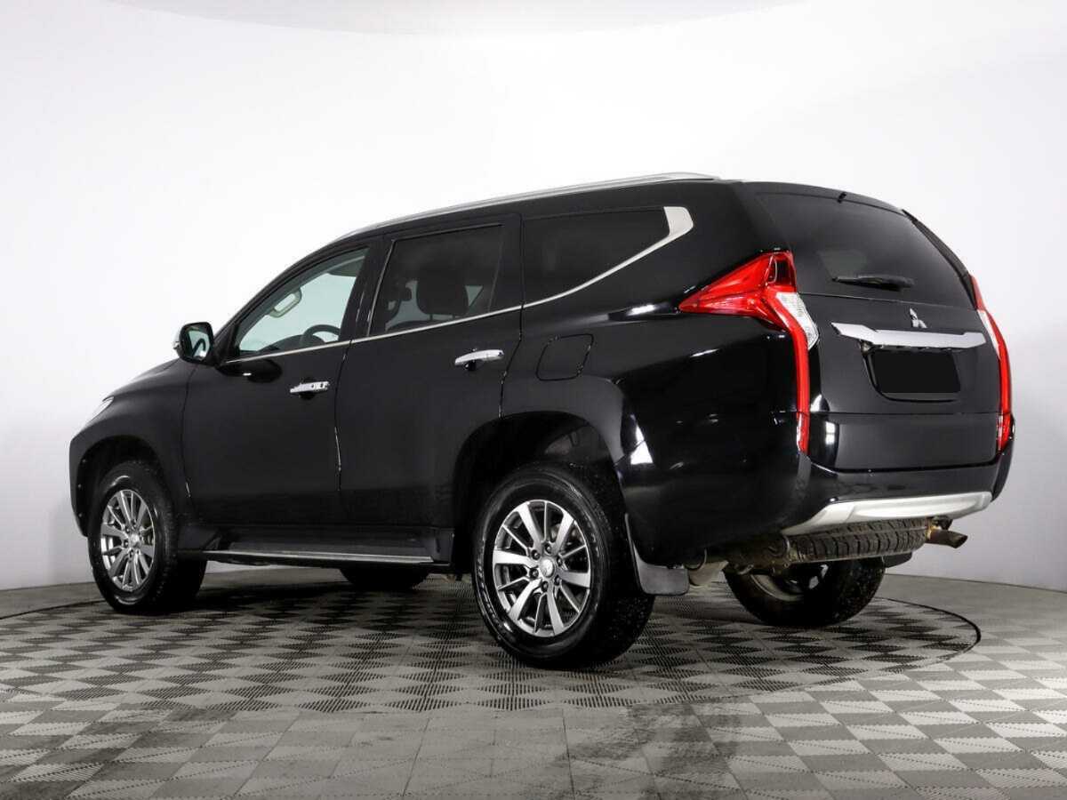 Mitsubishi Pajero Sport с пробегом — 2019 год. Фото: #6
