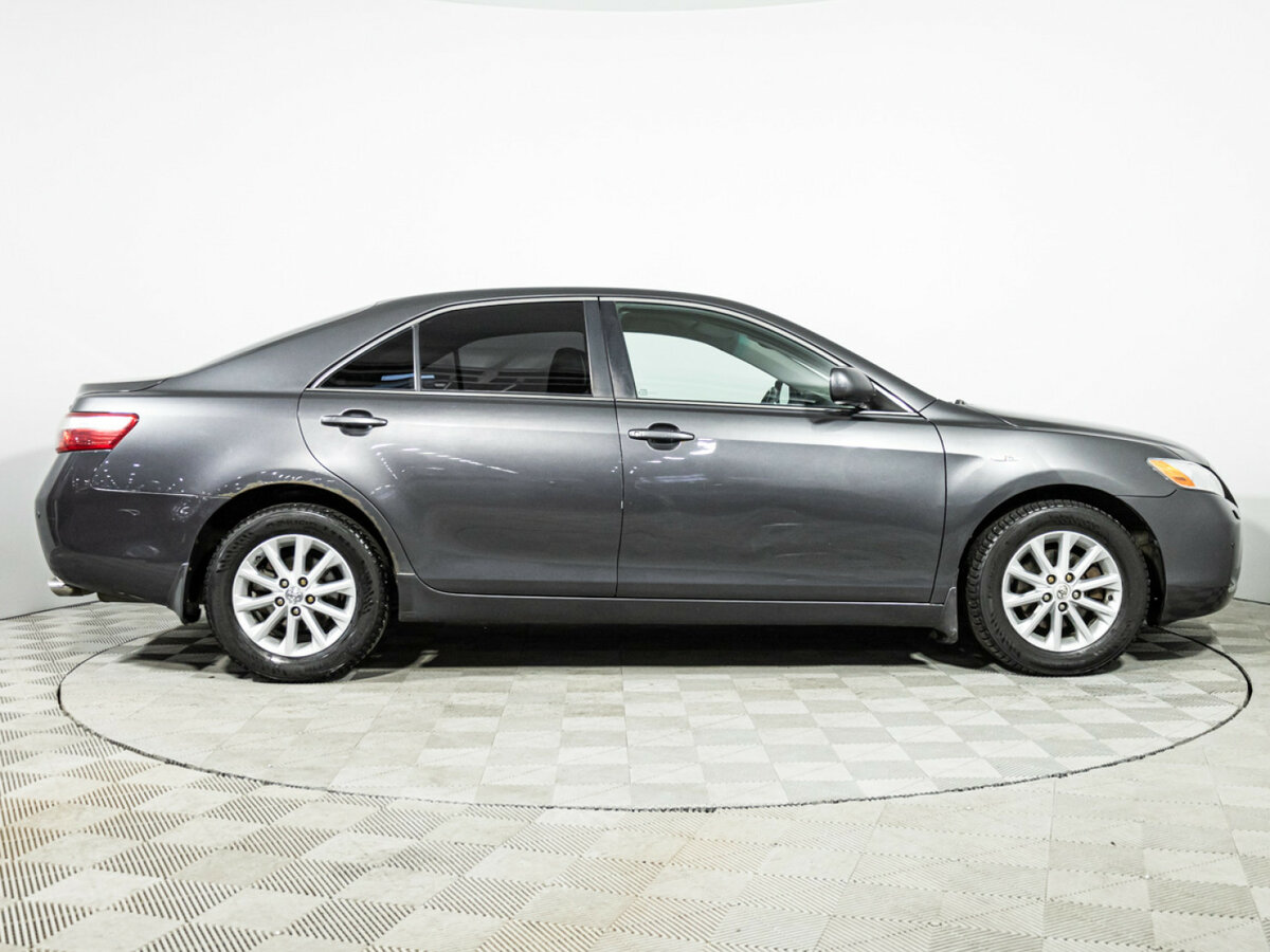 Toyota Camry с пробегом — 2008 год. Фото: #3