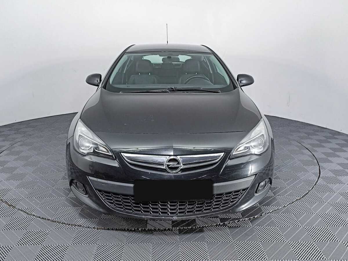 Opel Astra с пробегом — 2014 год. Фото: #1