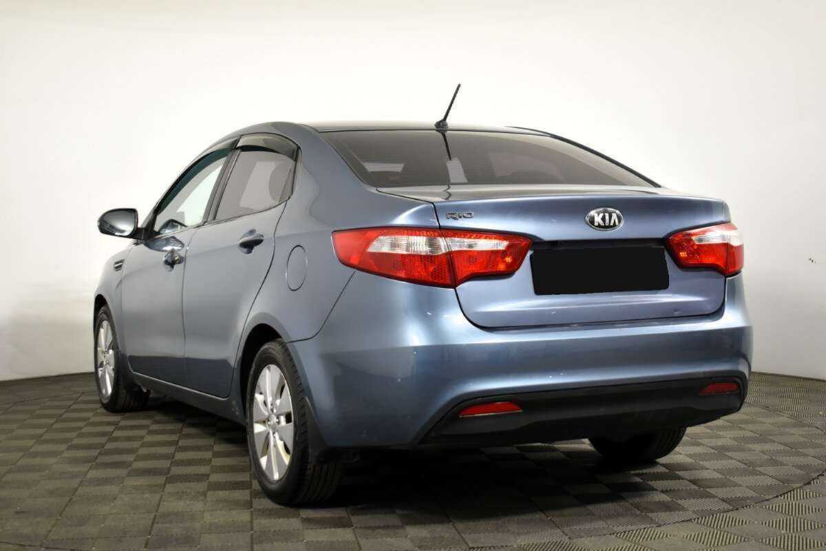 Kia Rio с пробегом — 2013 год. Фото: #5