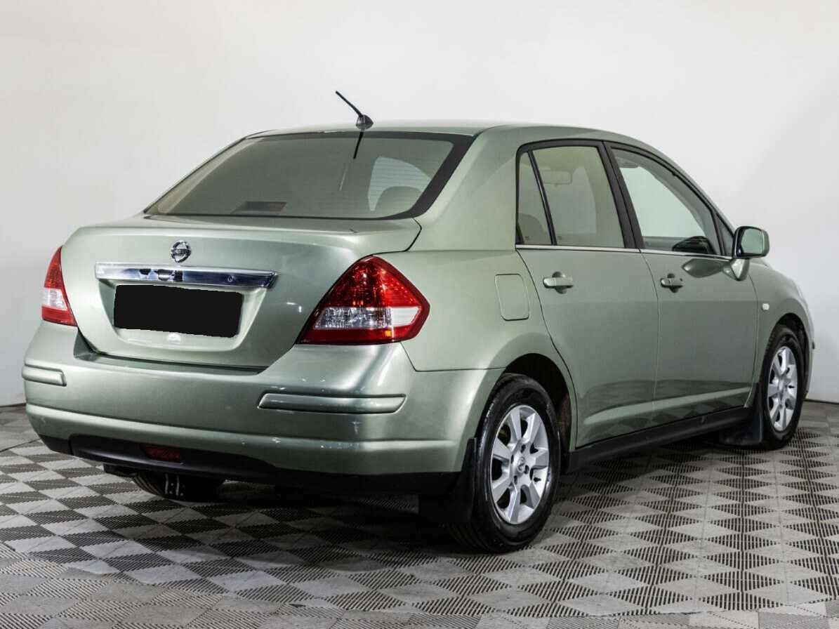 Nissan Tiida с пробегом — 2008 год. Фото: #4