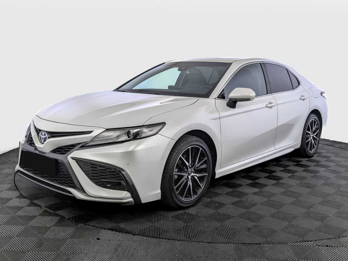 Toyota Camry с пробегом — 2023 год. Посмотреть фото