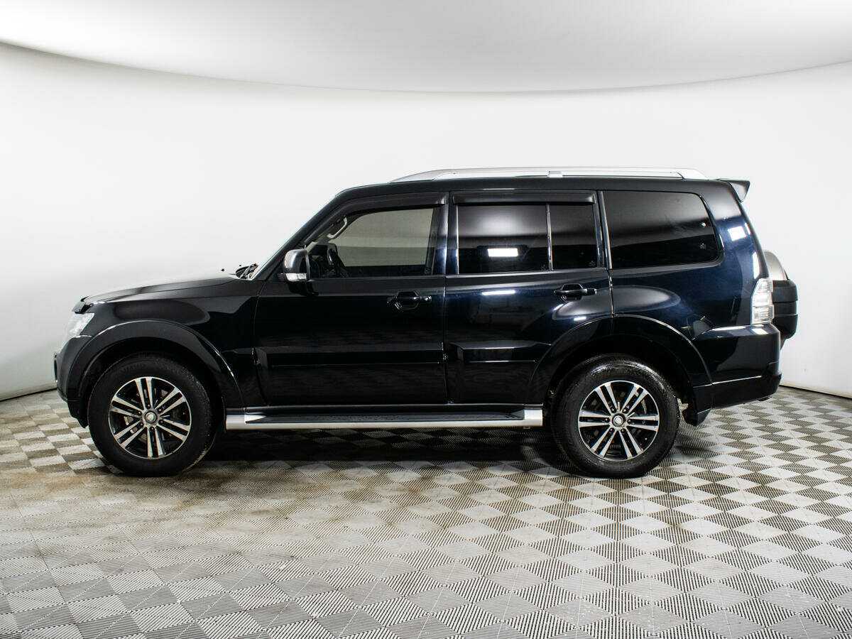 Mitsubishi Pajero с пробегом — 2010 год. Фото: #5