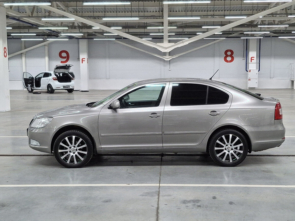 Skoda Octavia с пробегом — 2011 год. Фото: #7