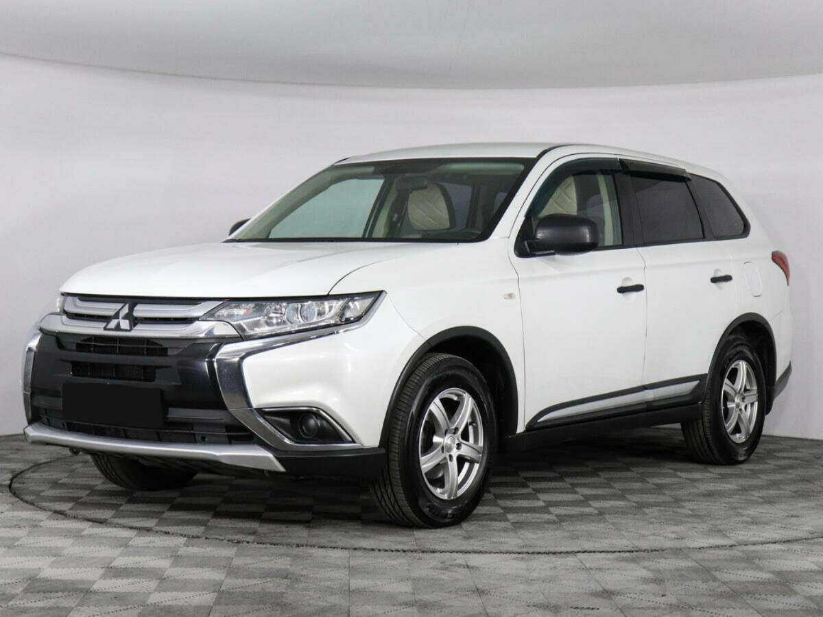 Mitsubishi Outlander с пробегом — 2017 год. Посмотреть фото