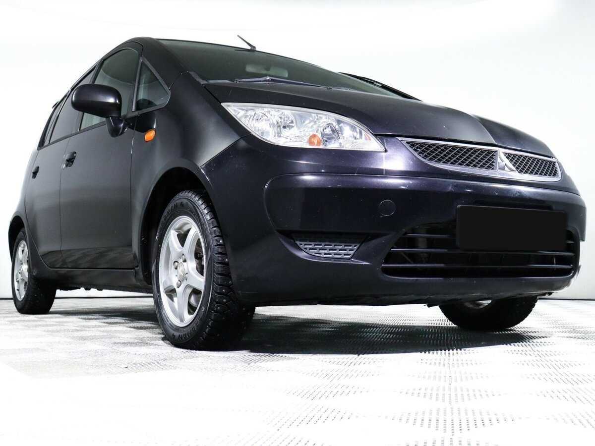 Mitsubishi Colt с пробегом — 2010 год. Фото: #18
