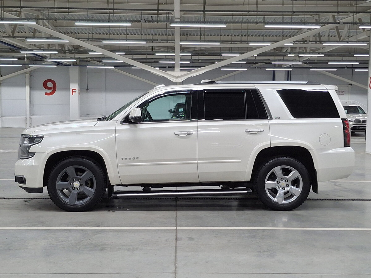 Chevrolet Tahoe с пробегом — 2015 год. Фото: #7