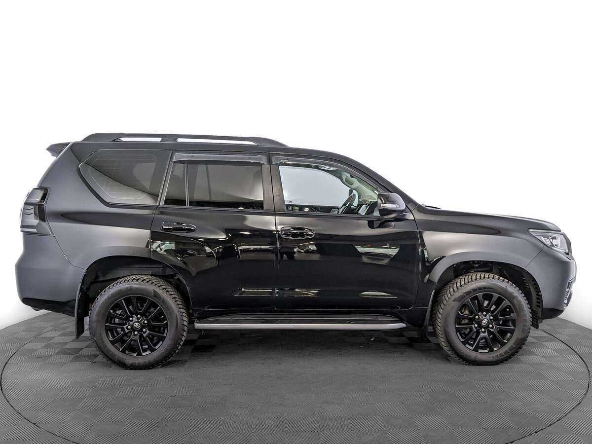 Toyota Land Cruiser Prado с пробегом — 2021 год. Фото: #3