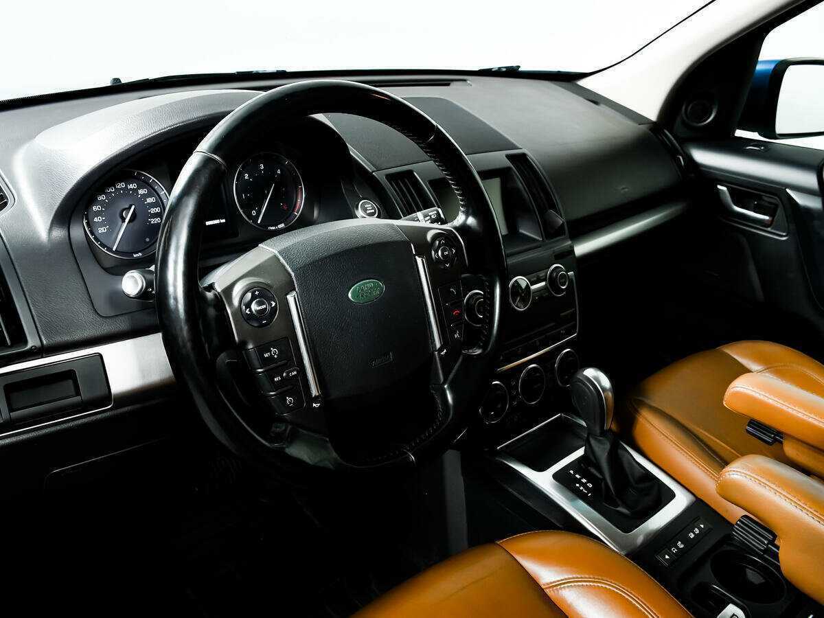 Land Rover Freelander с пробегом — 2013 год. Фото: #12