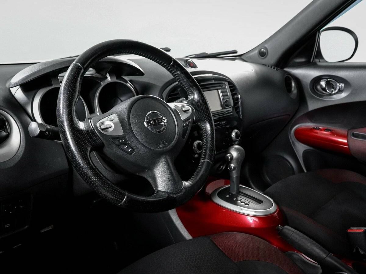 Nissan Juke с пробегом — 2012 год. Фото: #13