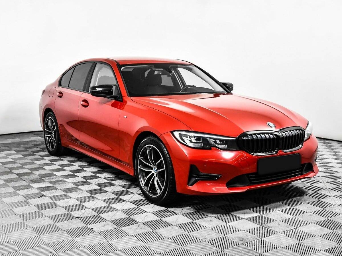 BMW 3 серии с пробегом — 2019 год. Фото: #2