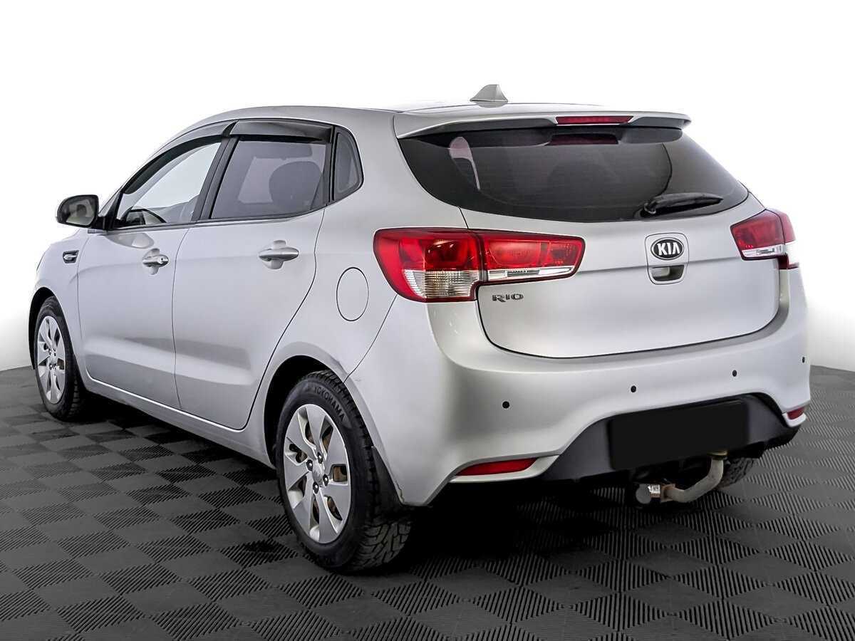 Kia Rio с пробегом — 2017 год. Фото: #6