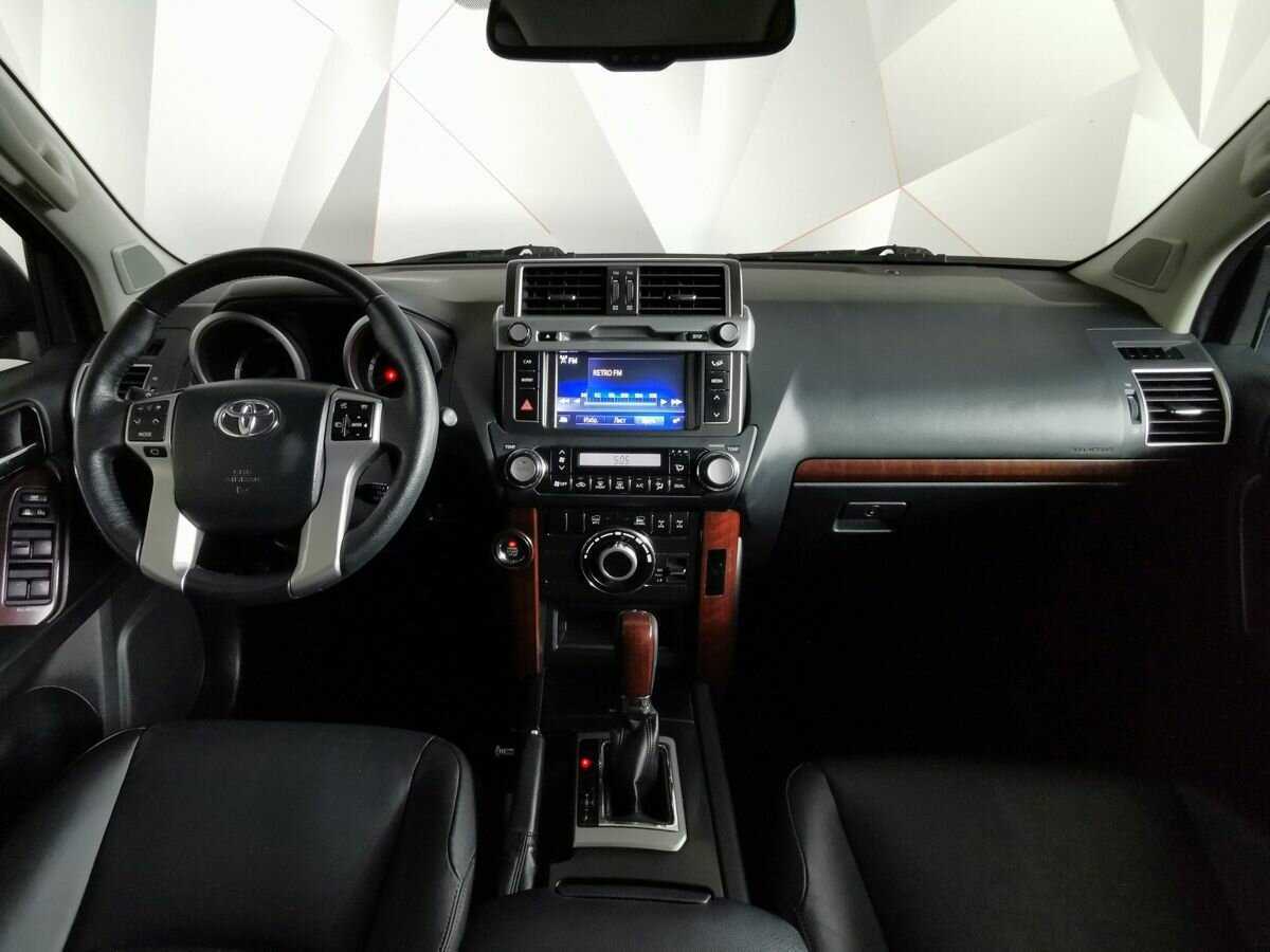 Toyota Land Cruiser Prado с пробегом — 2017 год. Фото: #9