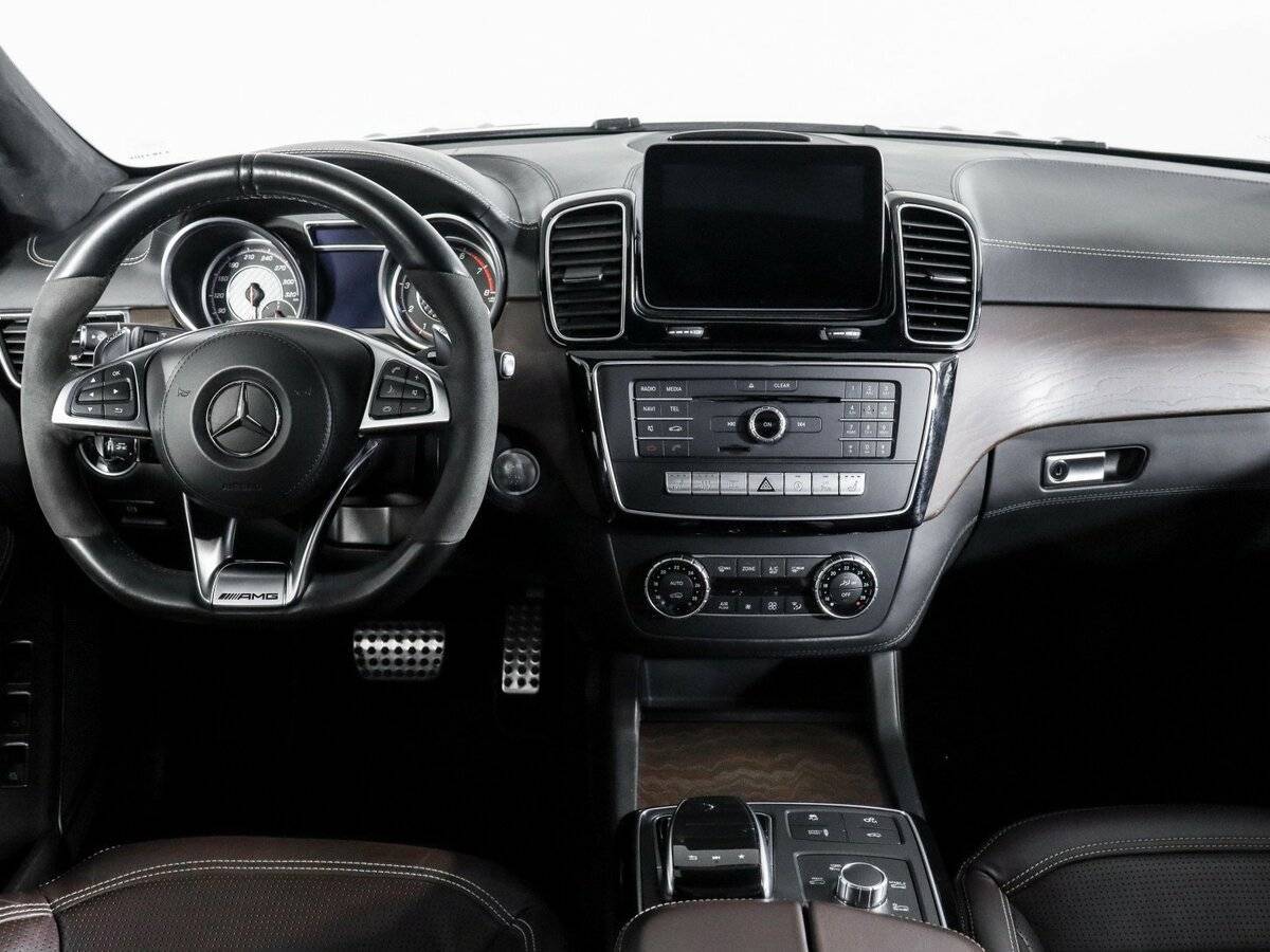 Mercedes-Benz GLS AMG с пробегом — 2016 год. Фото: #8