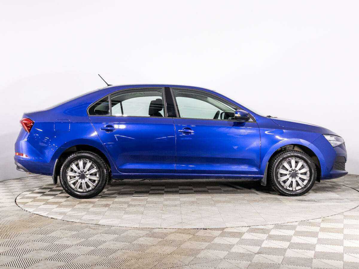 Skoda Rapid с пробегом — 2021 год. Фото: #3
