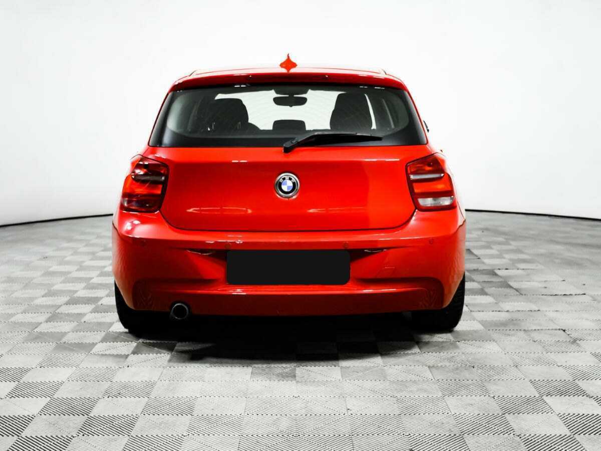 BMW 1 серии с пробегом — 2012 год. Фото: #5