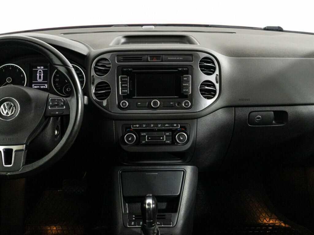 Volkswagen Tiguan с пробегом — 2012 год. Фото: #13