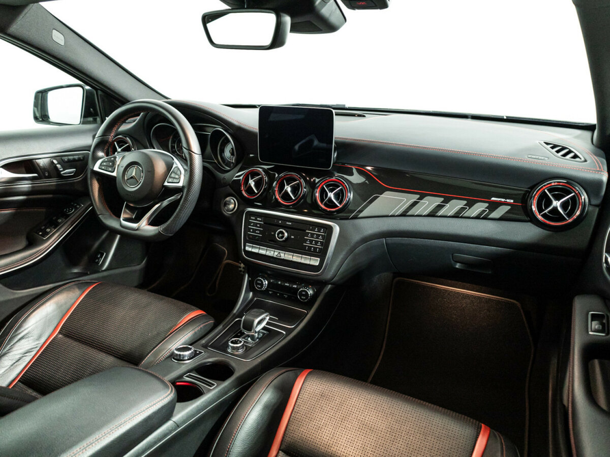 Mercedes-Benz GLA AMG с пробегом — 2019 год. Фото: #8