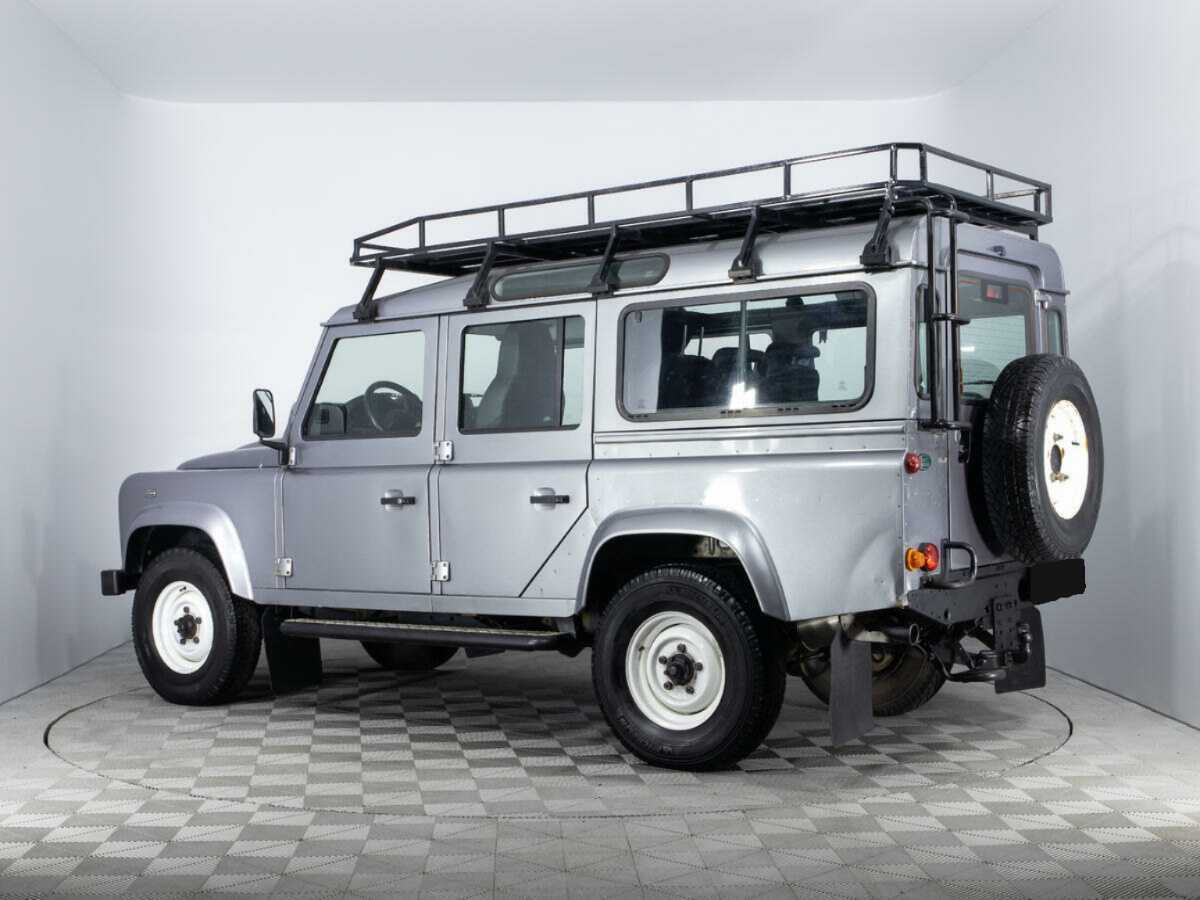 Land Rover Defender с пробегом — 2013 год. Фото: #6