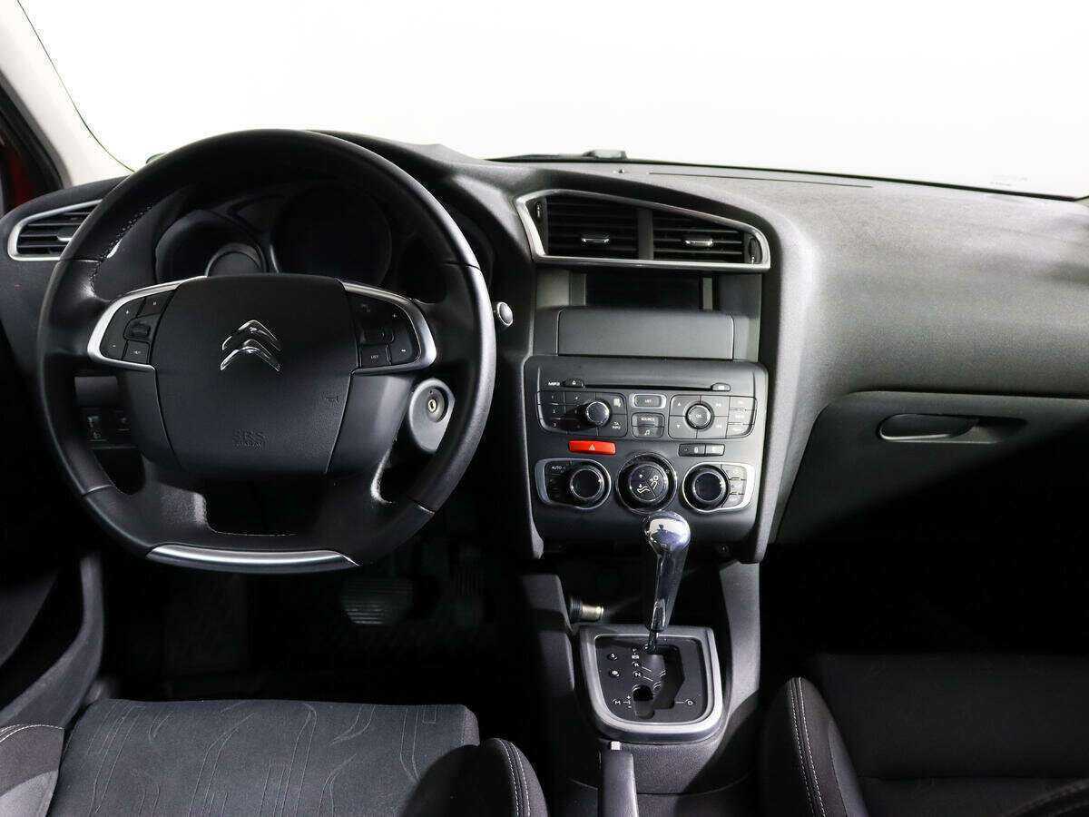 Citroen C4 с пробегом — 2011 год. Фото: #10