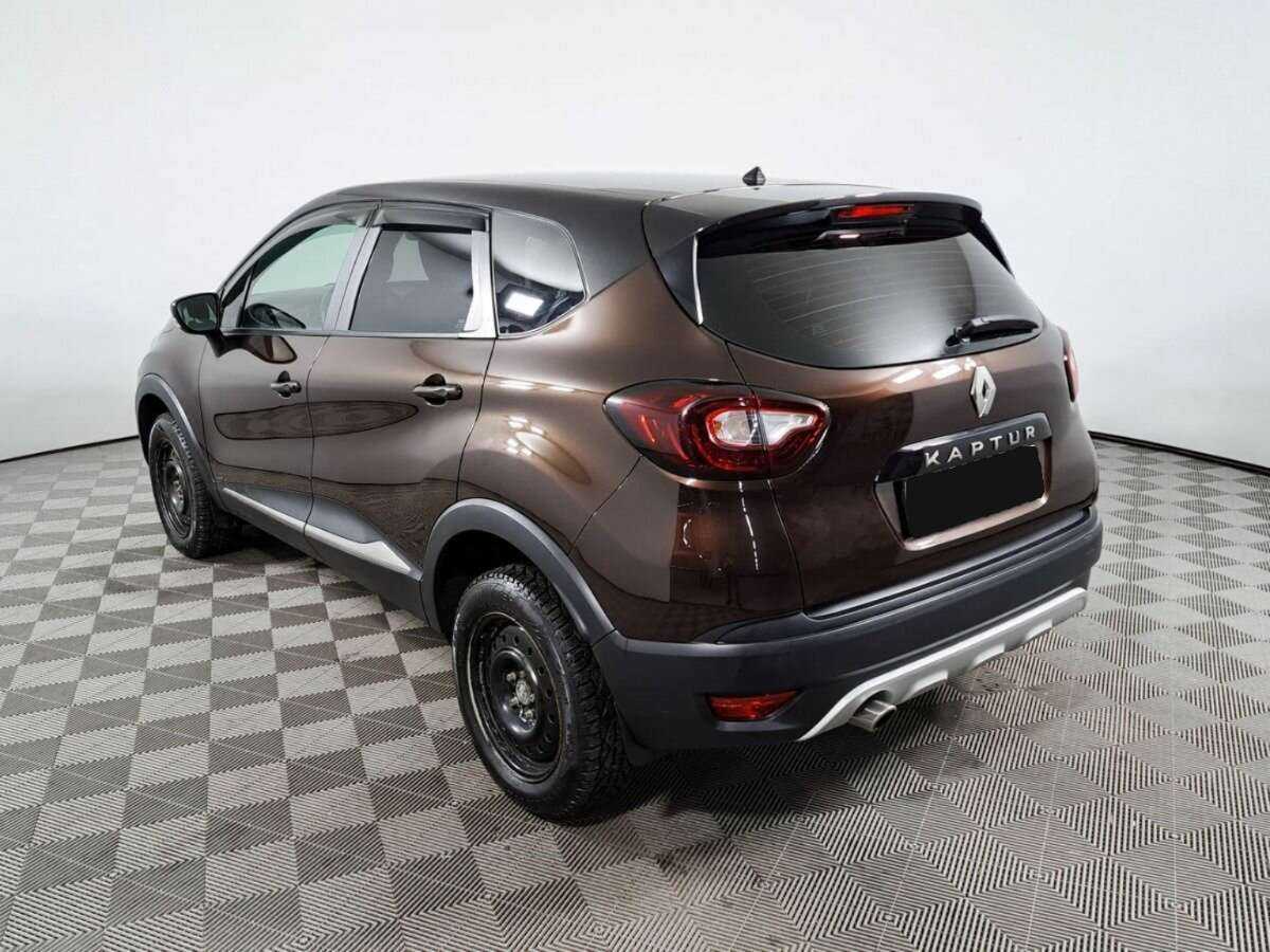Renault Kaptur с пробегом — 2017 год. Фото: #6
