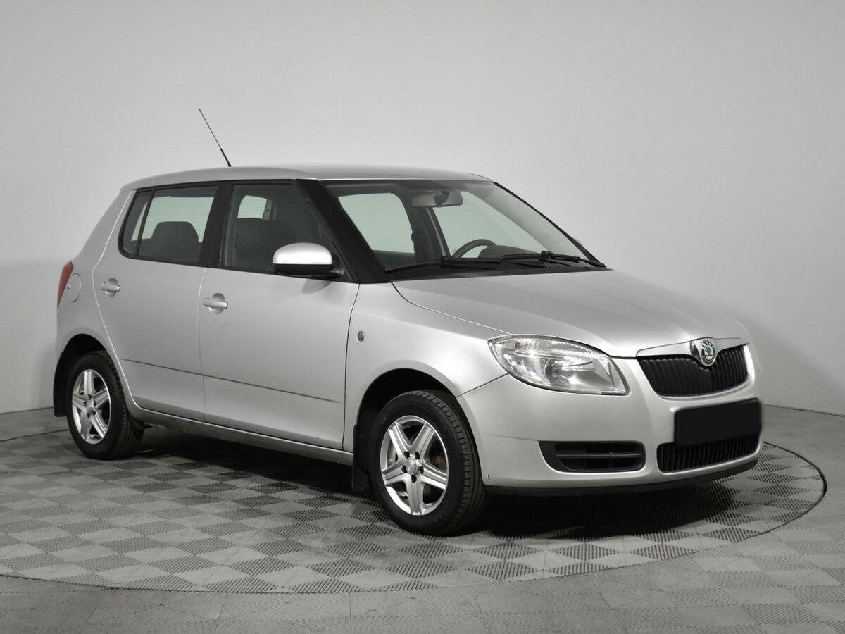 Skoda Fabia с пробегом — 2009 год. Фото: #2