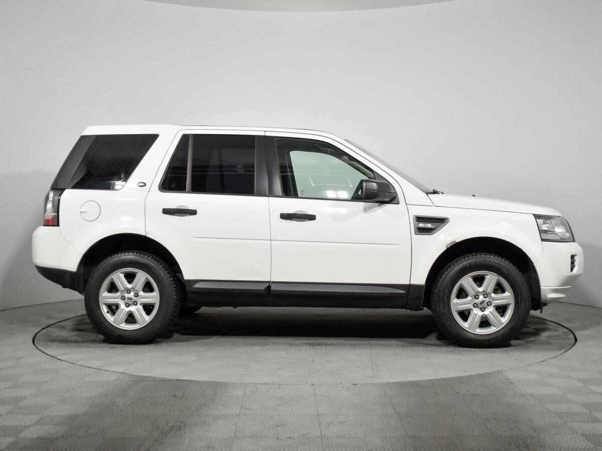Land Rover Freelander с пробегом — 2013 год. Фото: #3