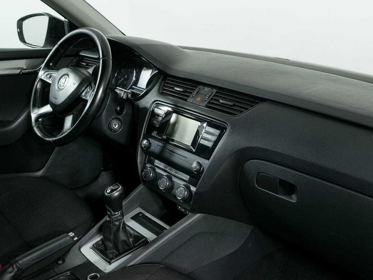 Skoda Octavia с пробегом — 2014 год. Фото: #6