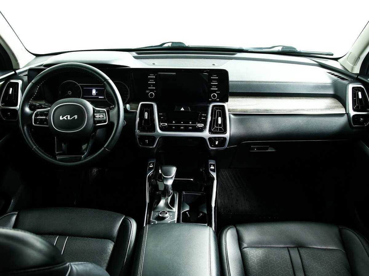 Kia Sorento с пробегом — 2023 год. Фото: #8