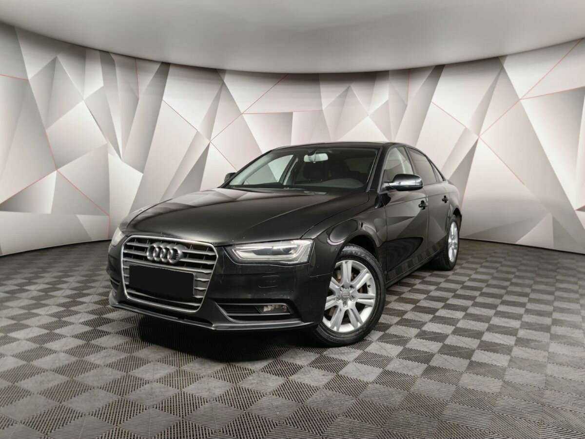 Audi A4 с пробегом — 2012 год. Фото: #0
