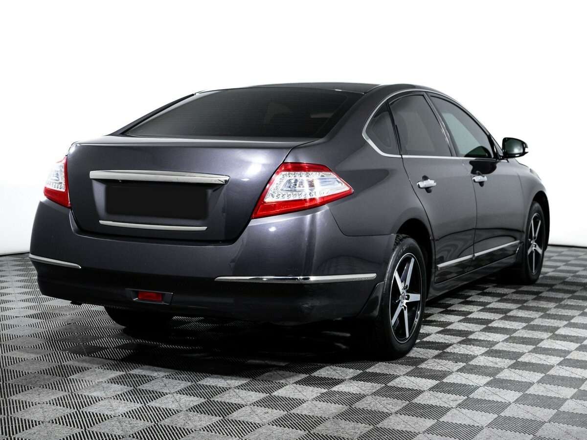 Nissan Teana с пробегом — 2011 год. Фото: #4