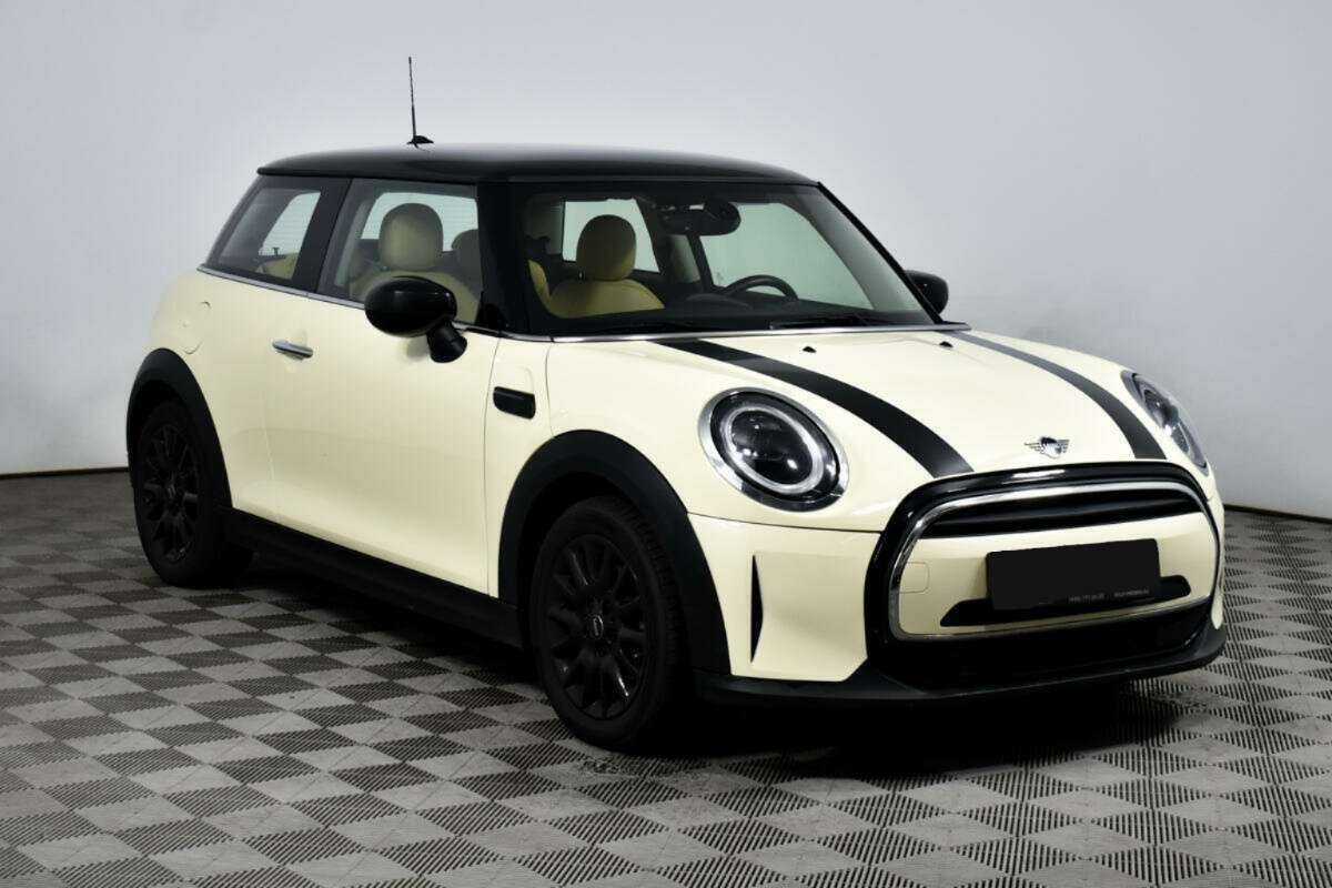 Mini Hatch с пробегом — 2021 год. Фото: #2