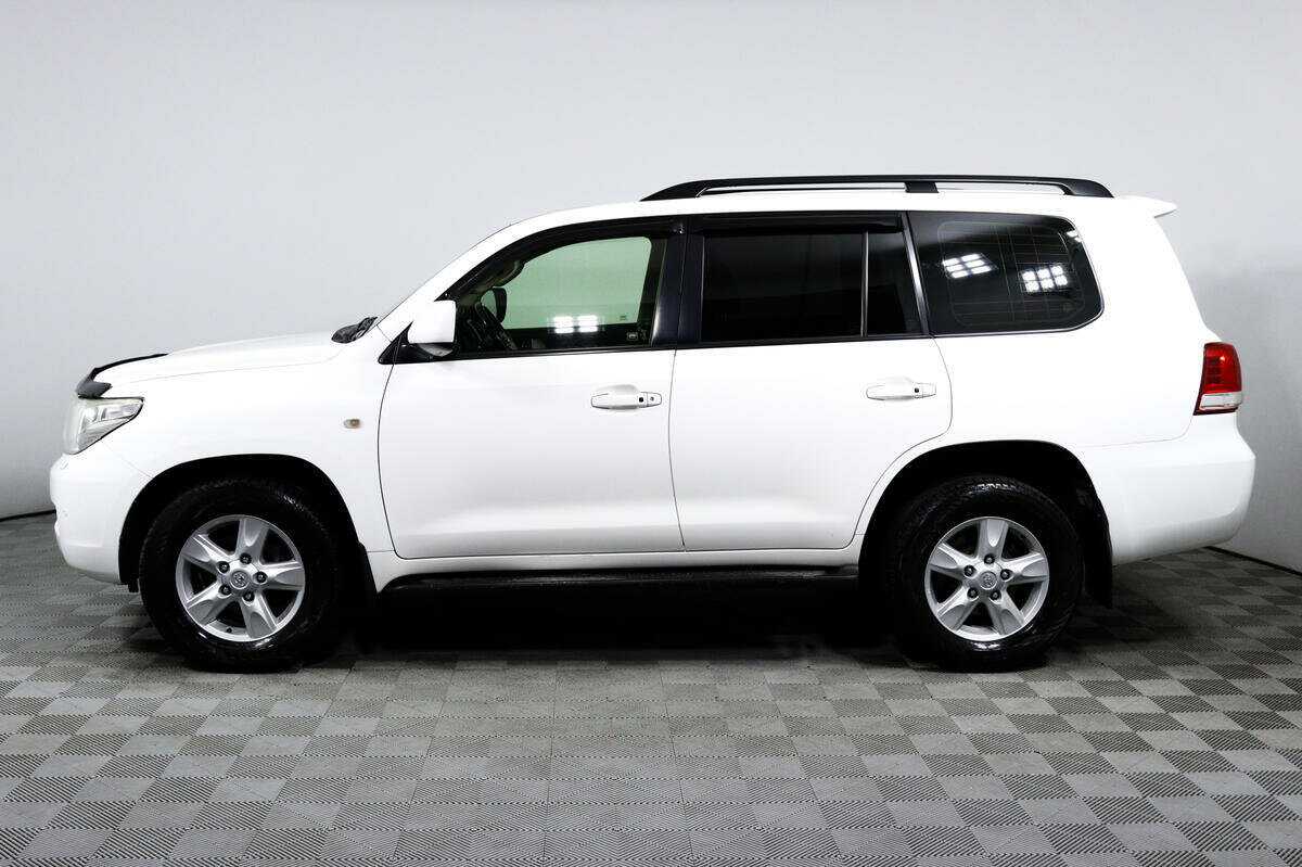 Toyota Land Cruiser с пробегом — 2011 год. Фото: #7