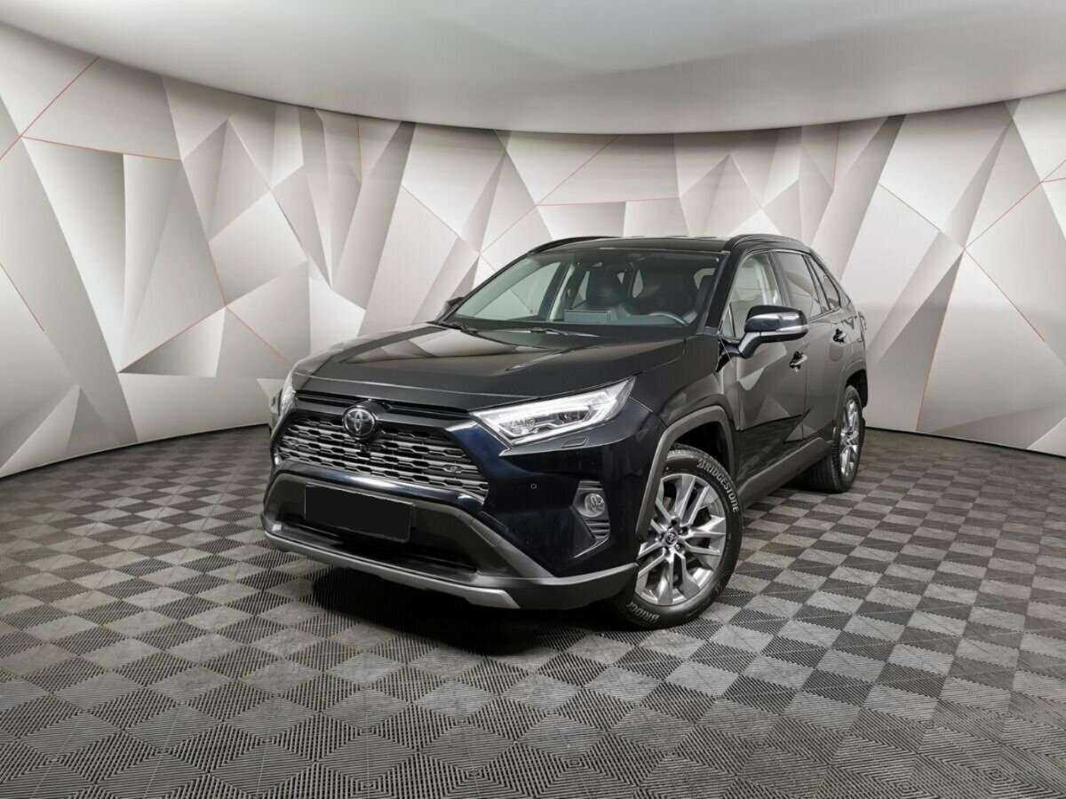 Toyota RAV4 с пробегом — 2019 год. Фото: #0