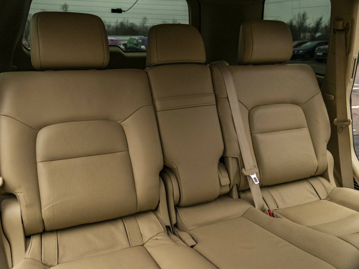 Toyota Land Cruiser с пробегом — 2016 год. Фото: #14