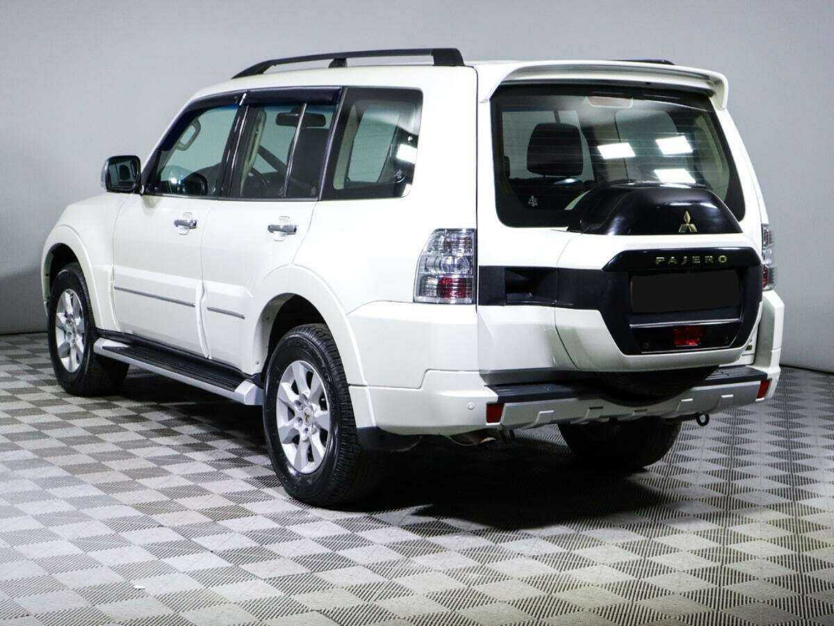 Mitsubishi Pajero с пробегом — 2021 год. Фото: #5