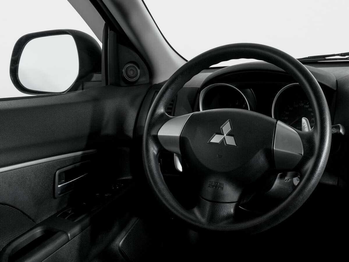 Mitsubishi ASX с пробегом — 2011 год. Фото: #13