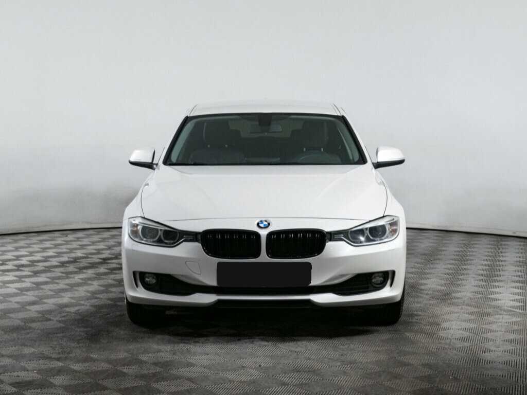 BMW 3 серии с пробегом — 2014 год. Фото: #1