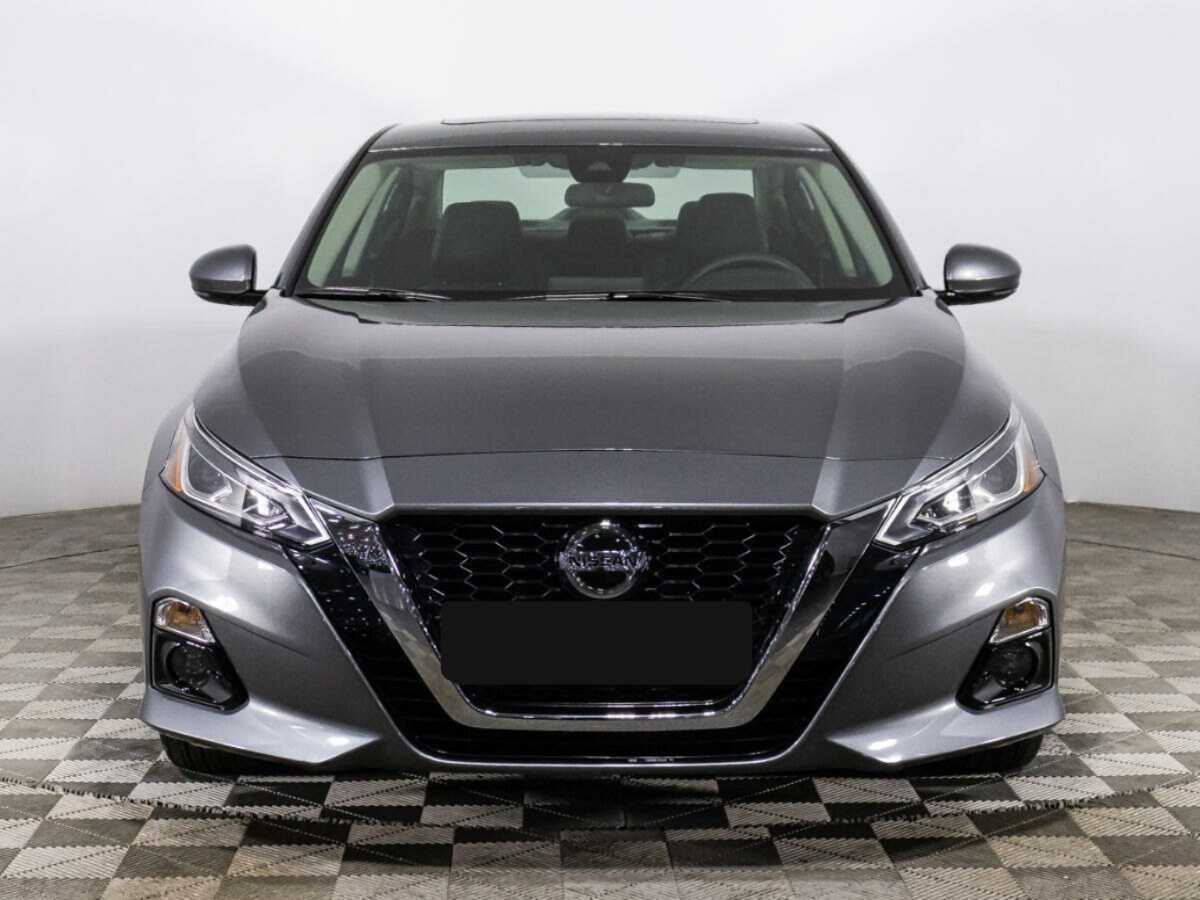 Nissan Altima с пробегом — 2022 год. Фото: #1