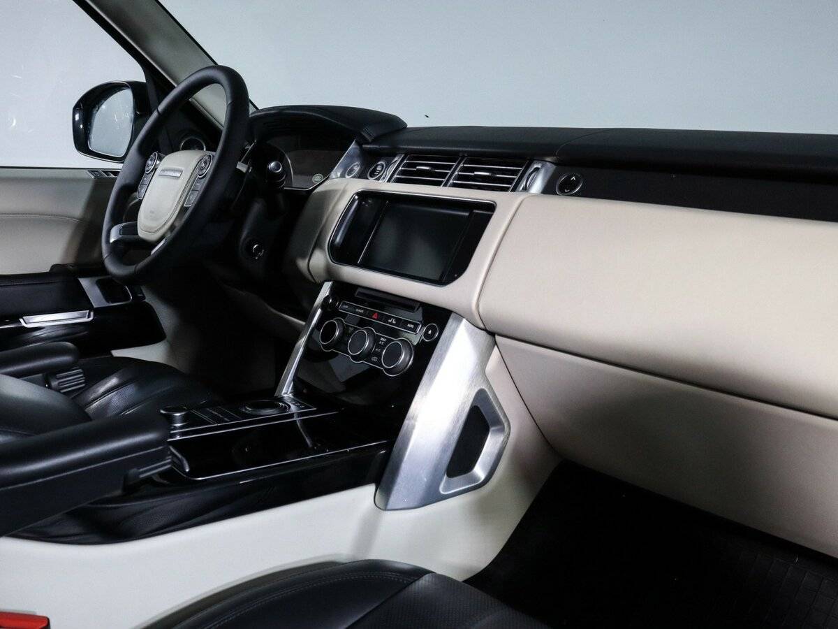 Land Rover Range Rover с пробегом — 2015 год. Фото: #8