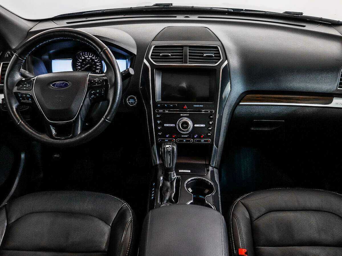 Ford Explorer с пробегом — 2018 год. Фото: #14