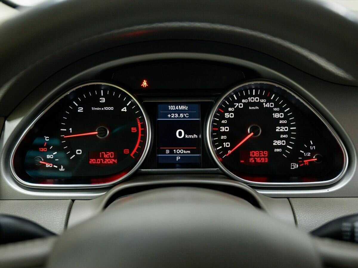 Audi Q7 с пробегом — 2010 год. Фото: #21