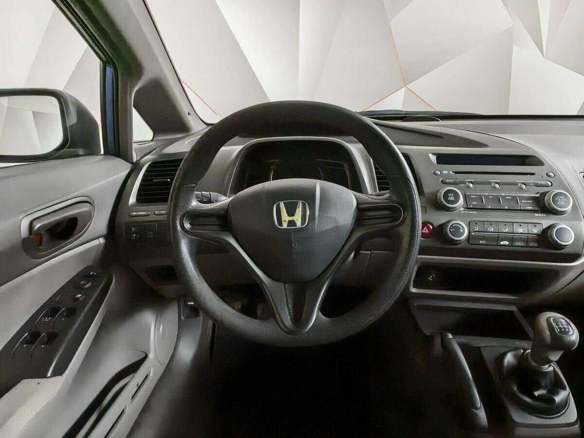 Honda Civic с пробегом — 2008 год. Фото: #14