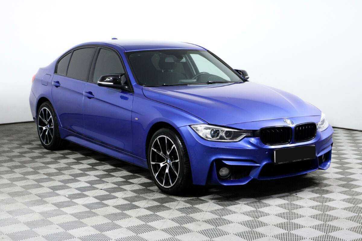 BMW 3 серии с пробегом — 2015 год. Фото: #2