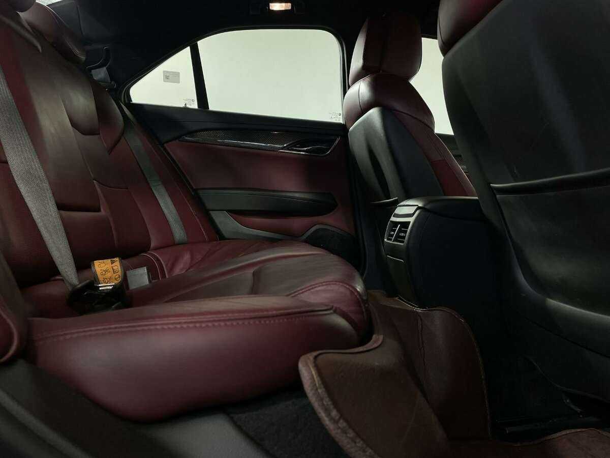 Cadillac ATS с пробегом — 2013 год. Фото: #15