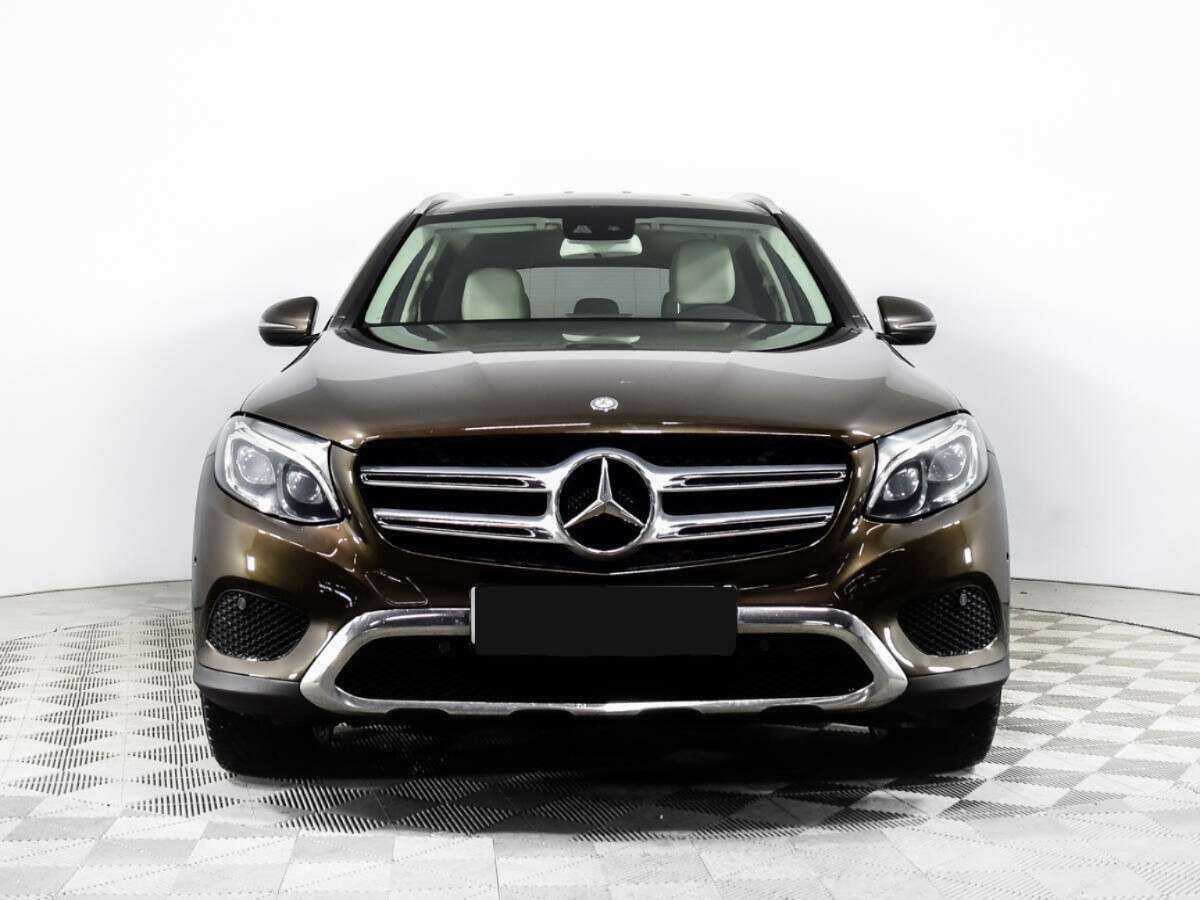 Mercedes-Benz GLC с пробегом — 2015 год. Фото: #1