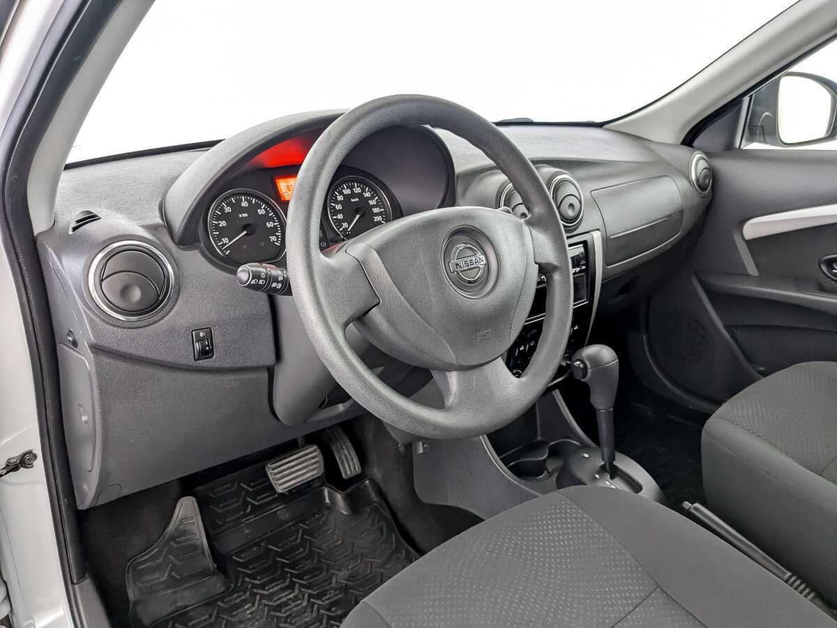 Nissan Almera с пробегом — 2015 год. Фото: #13